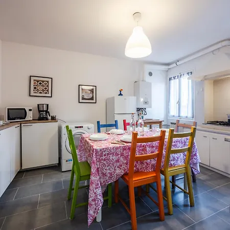 Queen Carlotta Apartament *