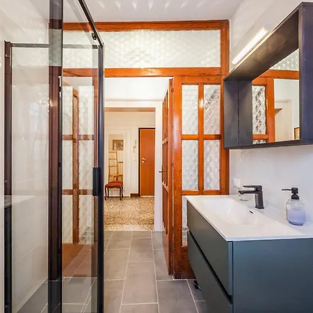 Apartament Queen Carlotta *